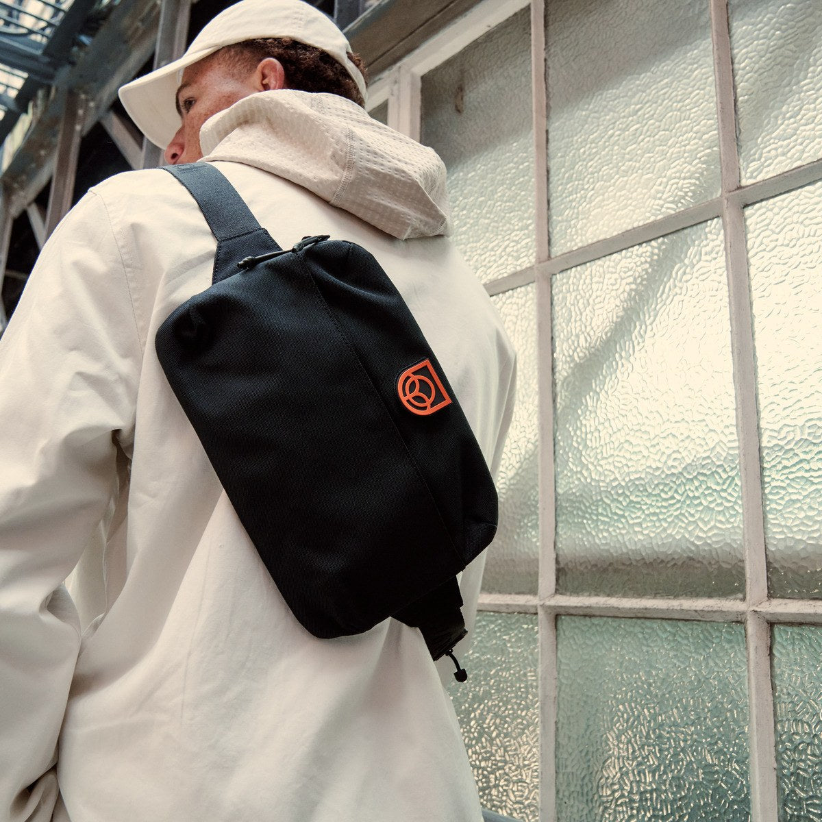 Bound City Bumbag in Black – lifestyle