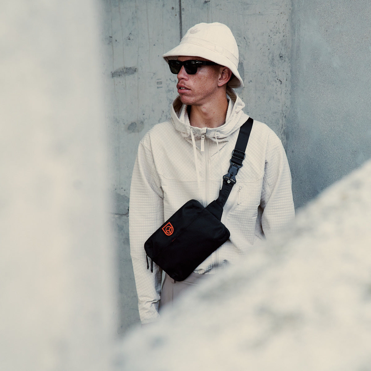 Bound Town Bumbag in Black – lifestyle