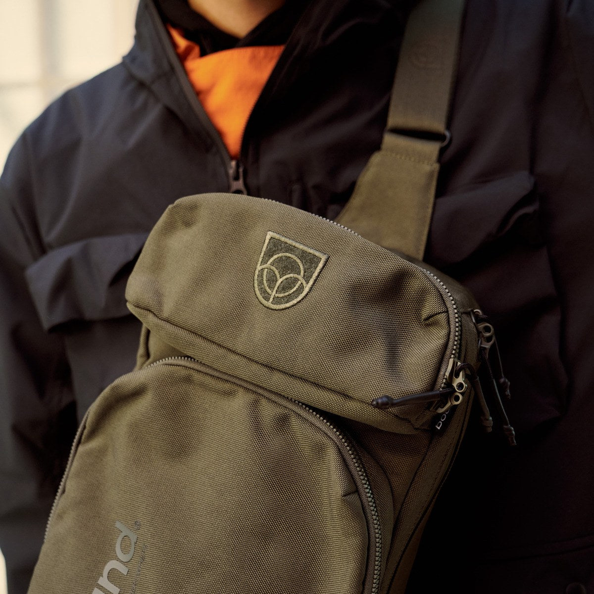 Bound City Crossbody in Green – lifestyle