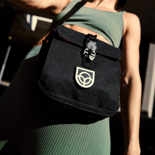 Bound City Sling Clasp Bag in Black – lifestyle